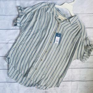 Universal thread button up shirt NWT